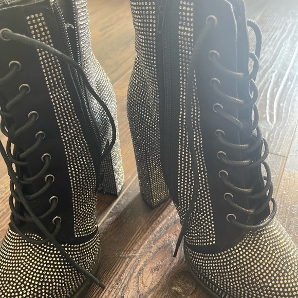 Women's Rhinestone Boots - Picture 4 of 4
